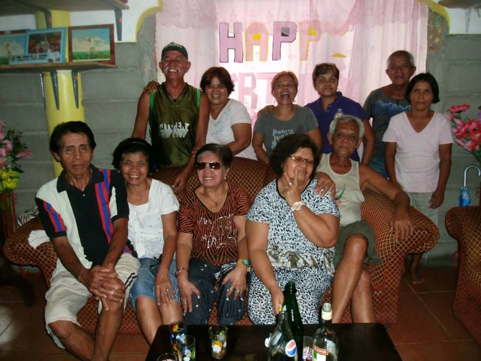 Galeon‑Estroga Family Photo